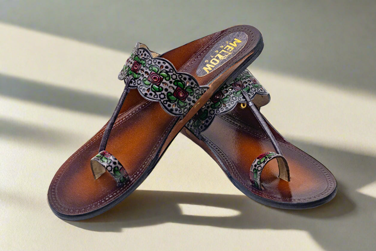Back-Cut Classic Kolhapuri Flats – Pure Leather Minimalist Design